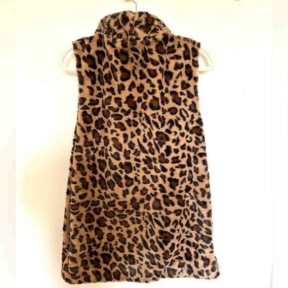 Faux Fur Leopard Vest by marleylily - Picture 5 of 5